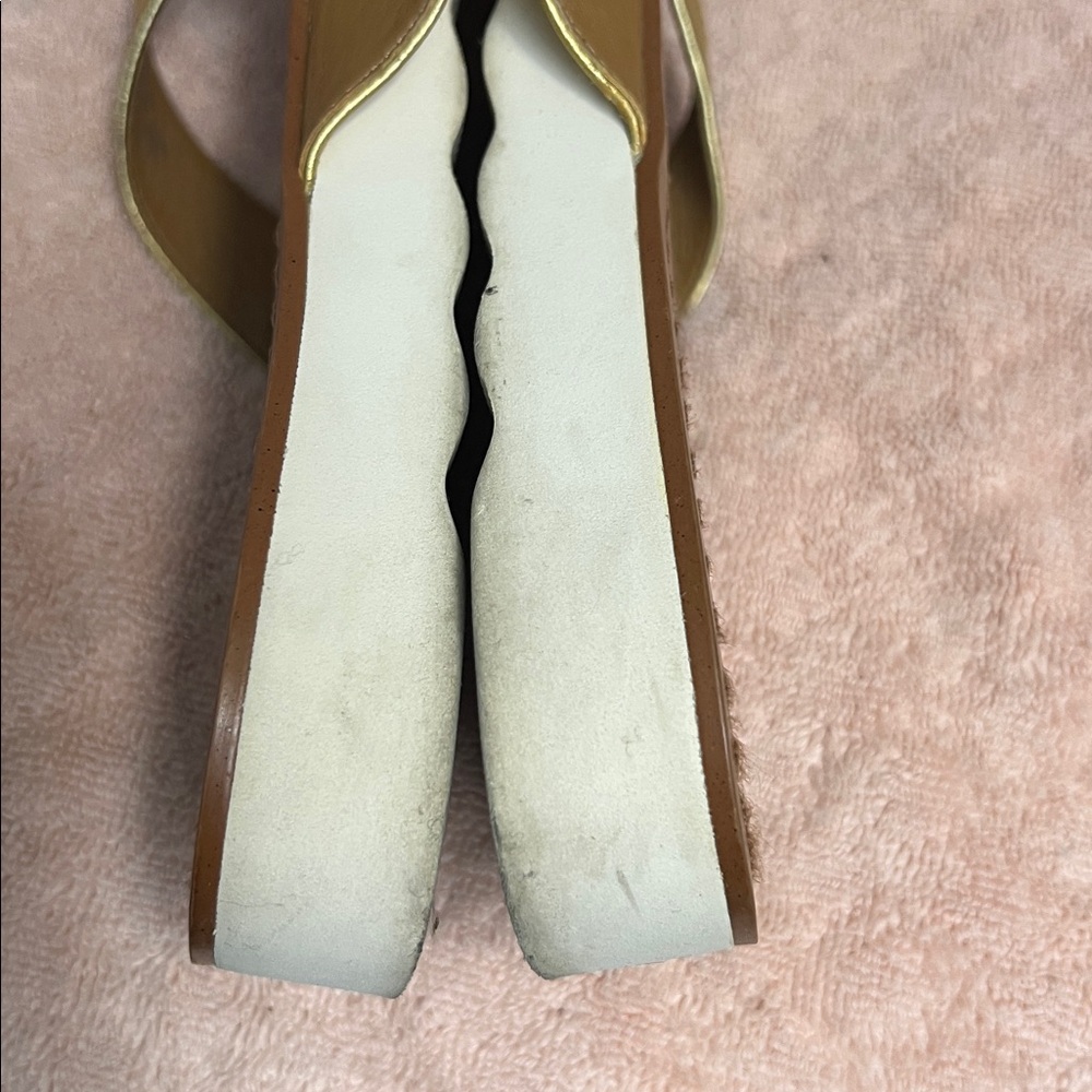 Coach Shelly A01045 gold tone, thong slipper size 11 B - Picture 7 of 16